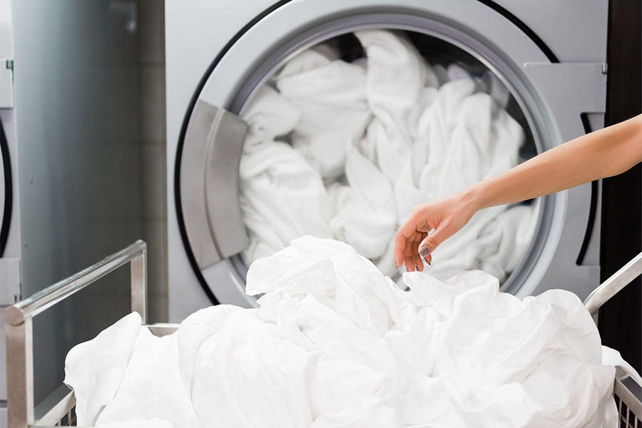 4 Benefits of Outsourcing for Your Laundry & Linens 1